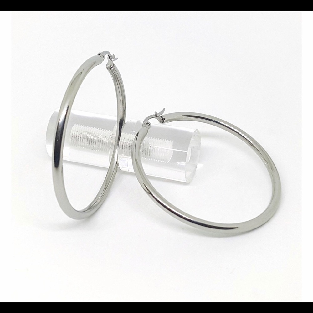 Hoops - Picture 2 of 2